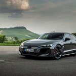 ブリヂストンのタイヤが足元を支える世界のプレステージカー　「Audi e-tron GT」
