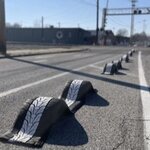 使用済タイヤを活用した自転車専用レーンを設置
