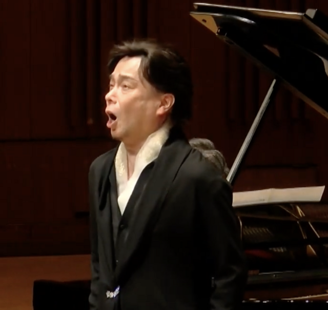 錦織 健（テノール）山岸 茂人（ピアノ）<br> 詩・曲　作者不明　《さくらさくら》