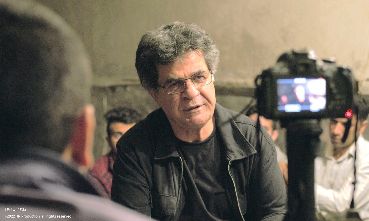  イランの異才ジャファル・パナヒ監督が祖国の過酷な現実を描き出す！反逆児が命懸けで完成させた問題作『熊は、いない』