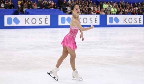 鈴木明子選手へのインタビュー - KOSE SPORTS BEAUTY