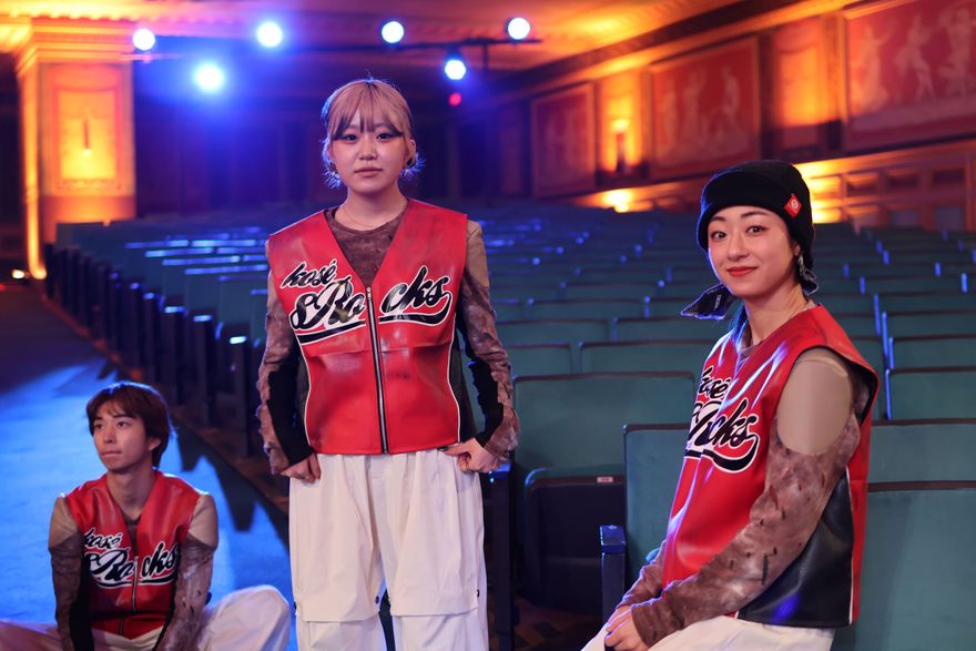 【第3弾】KOSÉ 8ROCKS「America's Got Talent」でのオフショットを公開！