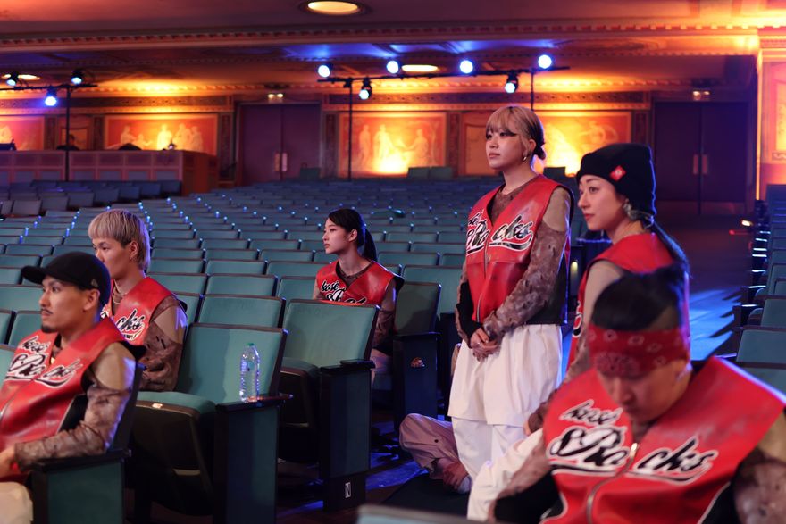 【第3弾】KOSÉ 8ROCKS「America's Got Talent」でのオフショットを公開！