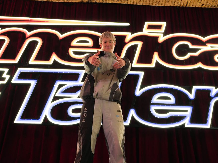 【第1弾】KOSÉ 8ROCKS「America's Got Talent」でのオフショットを公開！