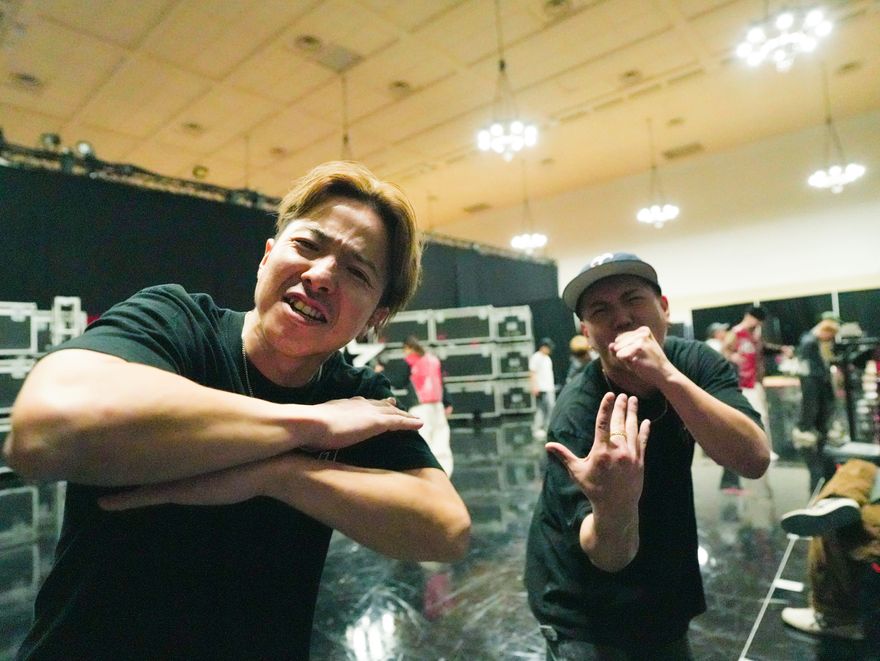 【第2弾】KOSÉ 8ROCKS「America's Got Talent」でのオフショットを公開！