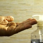 新型コロナウイルスの対策グッズで手作りできるものや、代用品について【マスク、消毒液など】
