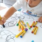 おうちで一緒にお絵かき!子どもに安心・安全なクレヨン8選