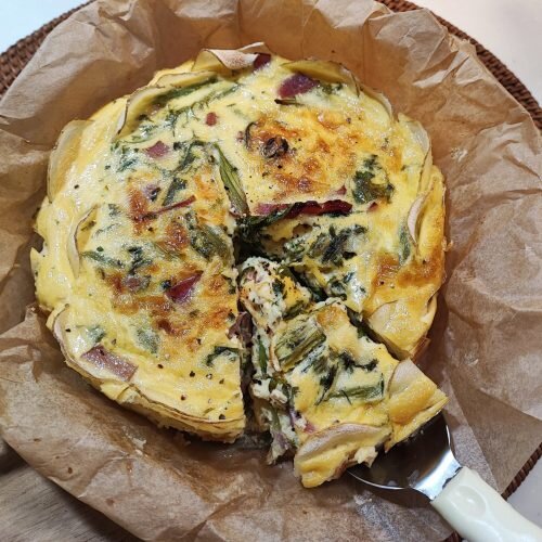 ケーキ型の野菜たっぷりキッシュ