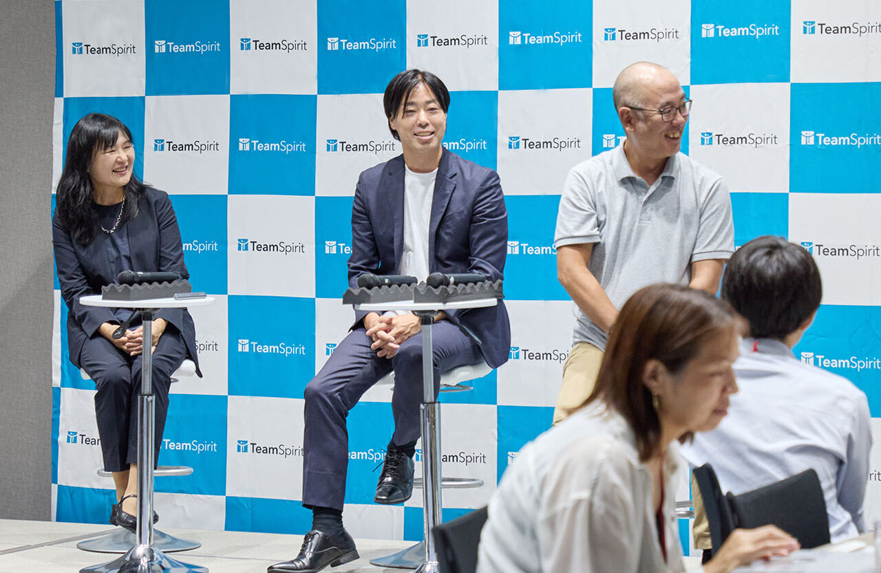 講演中には多くの質問が寄せられ、時間が許す限り登壇者の皆さんに回答いただきました。