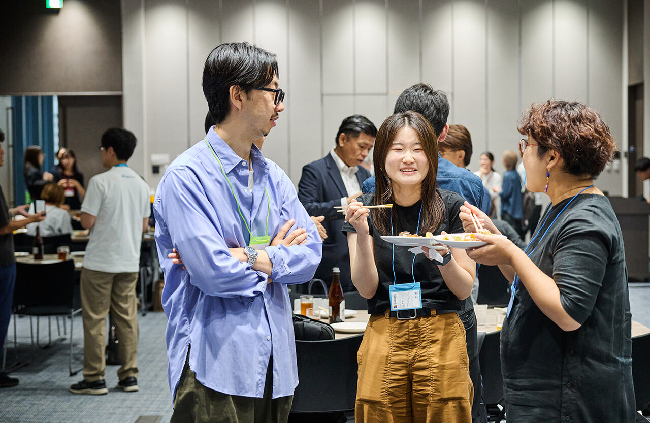 コーディネーターの株式会社バレッグス 太田さま（左） 