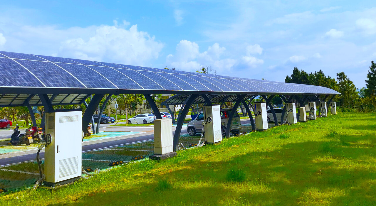 フレキシブルモジュール 太陽光パネル｜EVエコホーム