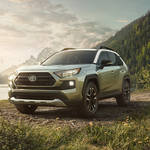 トヨタ2018新型RAV4(北米仕様)発表!フルモデルチェンジで新4WDシステムを採用!