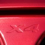 クーペらしくなった新型「BMW X4」より日本での発売開始