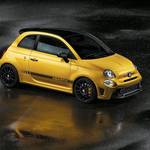ABARTH 595の2019バージョンが発表されました!どの辺りが進化して登場しているのでしょうか?