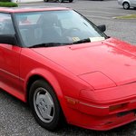 お手頃ライトウェイトスポーツ!初代MR2はこんなクルマ!
