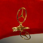 ベンツのマーク「スリーポインテッド・スター」って?