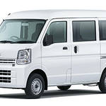 スズキ「エブリイ」全グレードと福祉車両に4速AT搭載車を設定し、より便利に。