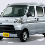 トヨタのピクシス バンを一部改良!MT車にも先進安全機能を搭載!