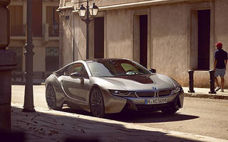 Bmwのハイブリッド スポーツカー I8 Coupe の魅力を紹介します Chibica チビカ