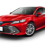 トヨタ新型カムリ価格は329.4万円から!ハイブリッド専用で燃費は33.4km/L!
