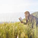 脱!遅読家“時間のない人も早く読める”読書方法|年間700冊の書評家も遅かった過去