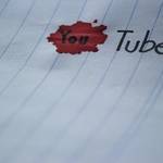 YouTuber逮捕の衝撃ニュースがインターネットへ! 「警察官の前で白い粉を落とす」投稿者は偽計業務妨害の疑いで逮捕された