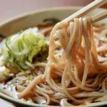 なぜ年末に年越しそばを食べる?|由来や意味、食べるタイミングとは