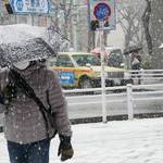 東京・大雪で交通機関が完全マヒ|各企業と一人ひとりの対応の遅さに失望の嵐!