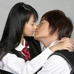 【悲劇】おじいちゃん先生、鬼ごっこ中に転んで児童のファーストを奪う×2回