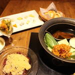 インスタ映えも!今年の冬はトレンドチーズが主役の「クワトロチーズde豆乳担々麺!」