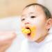 【生後5〜6カ月】赤ちゃんはじめての離乳食のポイントとレシピを紹介!