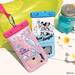 夏レジャーの必需品!ダイソー・3coinsのスマホ防水ケースが可愛い♡子育て中のママにおすすめケースご紹介