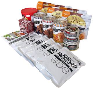 Amazon | 【リニューアル】これならイザというときも満足できます!5年保存の非常食・防災グッズを18種類セットにした【3日間満足セット】 (71462)