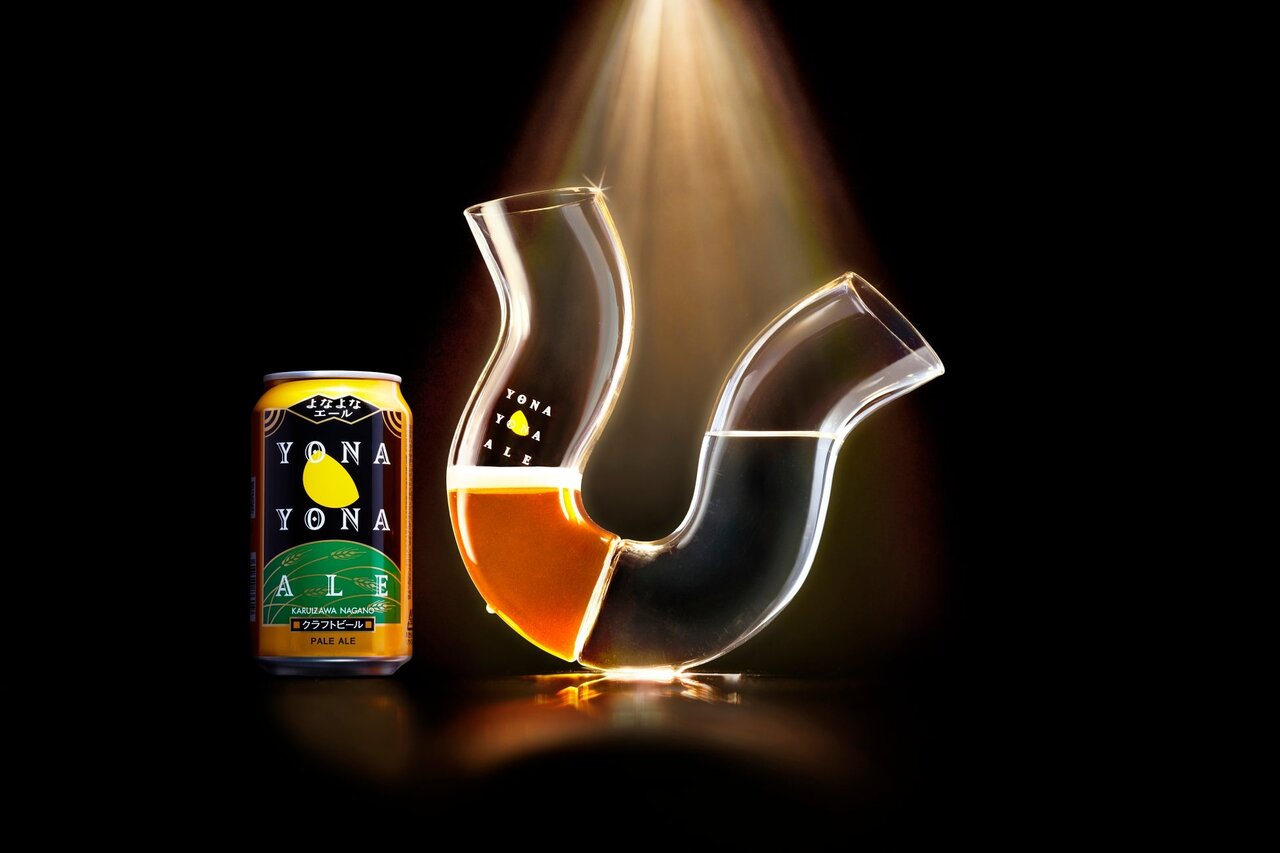 ビールだけ飲むと倒れるグラスが誕生！強制的に水を飲まされる仕掛けで適正飲酒を実現