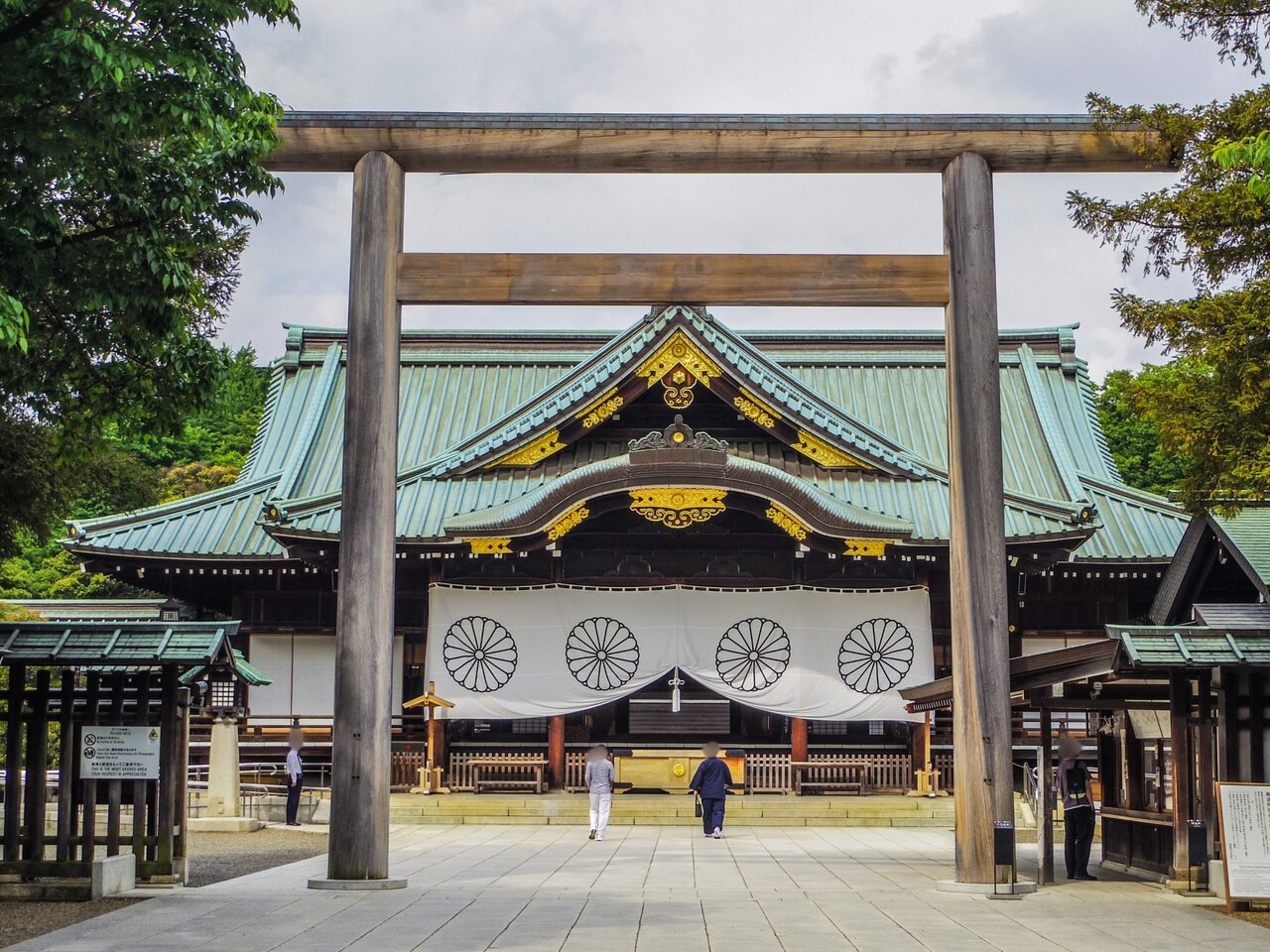 靖国神社、境内でのコスプレ衣装・軍服などの着用禁止を発表「ご理解とご協力を」