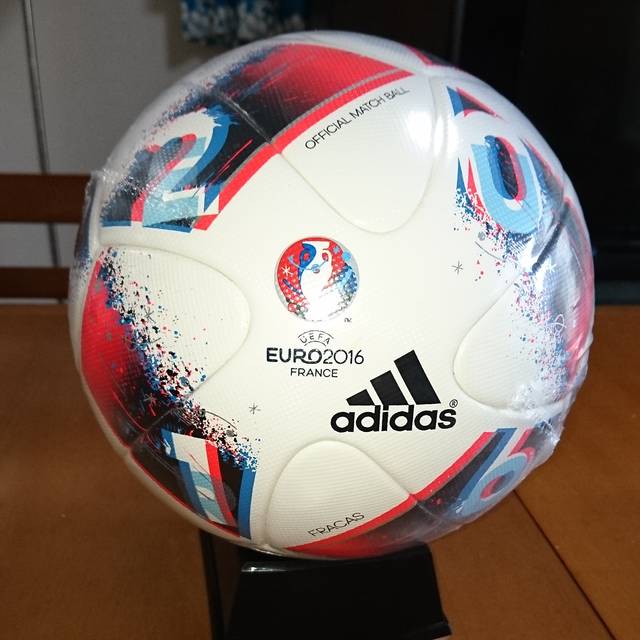 サッカーｏｔａｋｕのつぶやき セクシーフットボール というサッカースタイル ボンビゴシップ