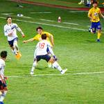 スルーパスのやり方とは?練習方法とコツを解説【サッカー上達ガイド】