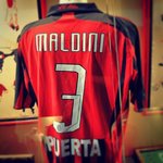 サッカーの3番の背番号が持つ意味とは?どんな選手がつけるの?