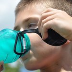 サッカーの水分補給の正しいタイミングと適切な量とは?
