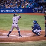 スクエアスタンスのメリットとは?野球のバッティングスタンスを解説