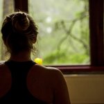 正座でダイエット効果があるの?正しい姿勢でお腹が凹む方法