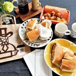 コメダ珈琲のカツサンドがでかい!サイズ詐欺と言われる大きさとボリュームの凄さ