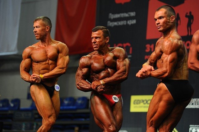 サイドチェストポーズのやり方とは 胸の筋肉を綺麗に見せるポージング方法を解説 Activeる Page 2