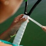 テニスラケットのグリップテープの巻き方とは?【テニスコーチ監修】