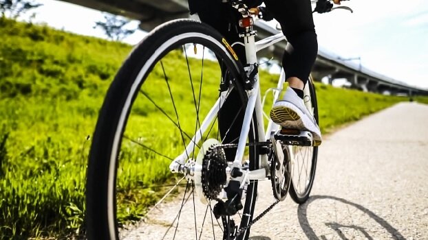自転車の空気圧はどのくらい タイヤや体重別の適正な空気圧の目安と測定方法とは Activeる
