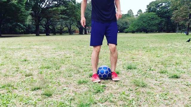 メッシのドリブル練習 ボールを奪われない方法とコツを解説 Activeる