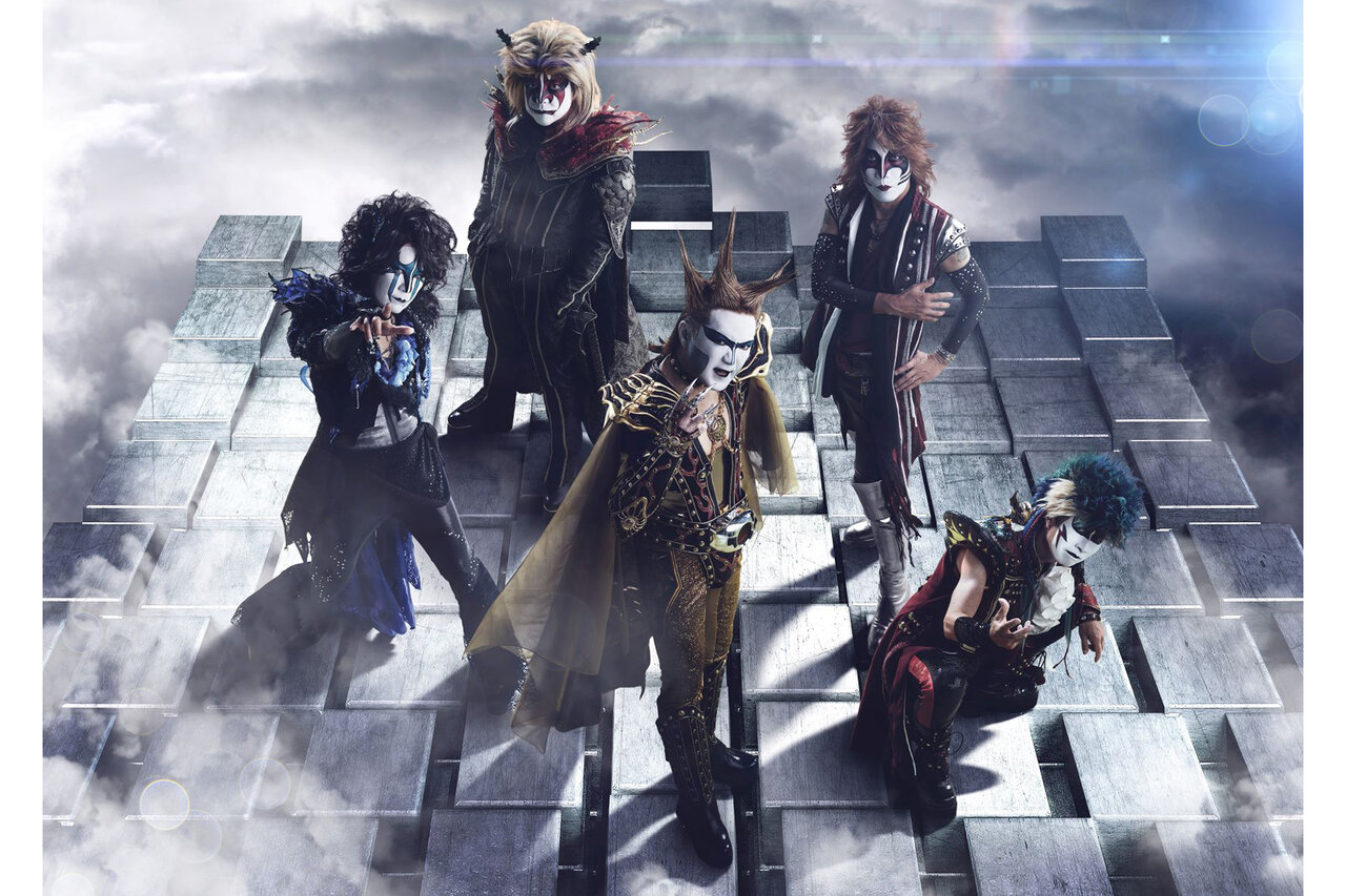 新品 未開封 聖飢魔II 地球デビュー40周年 記念 フーディー 聖飢魔Ⅱ 地球デビュー40周年記念醸造［聖飢魔酒 魔暦廿漆年