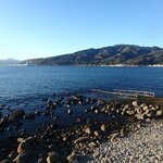 西風でとても穏やかな海況です。