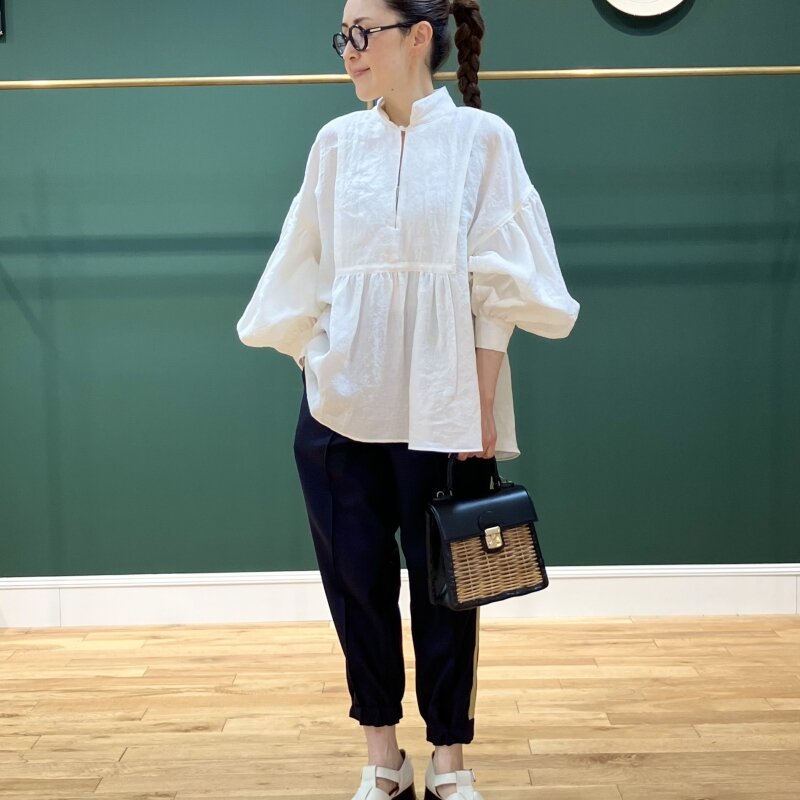【H.P.FRANCE 福岡店】今日は白の気分