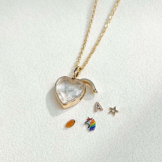 オンラインショップ】ホリデーシーズンに選びたいジュエリー！LOQUET